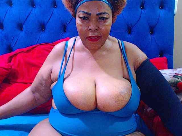 Ebonycandy10