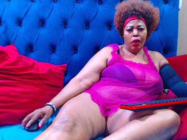 Ebonycandy10 webcam