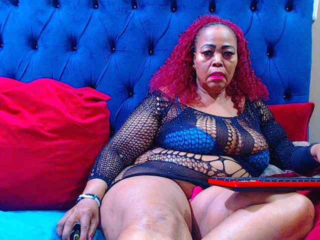 Ebonycandy10 webcam