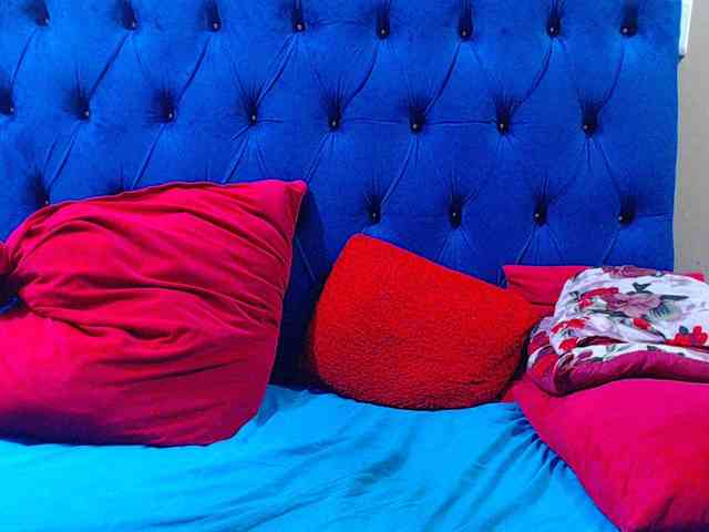 Ebonycandy10 webcam