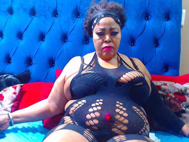 Ebonycandy10 webcam