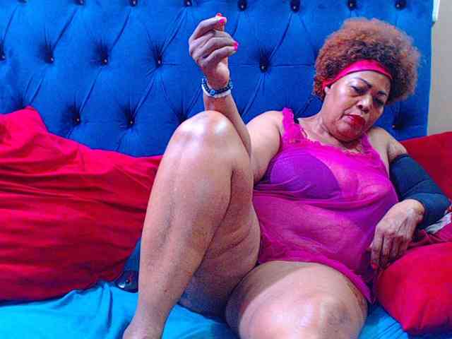 Ebonycandy10 webcam