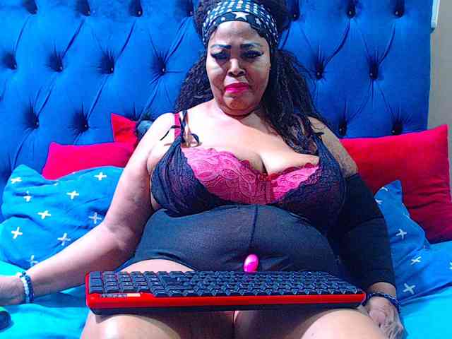 Ebonycandy10 webcam