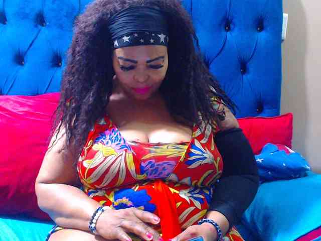 Ebonycandy10 webcam