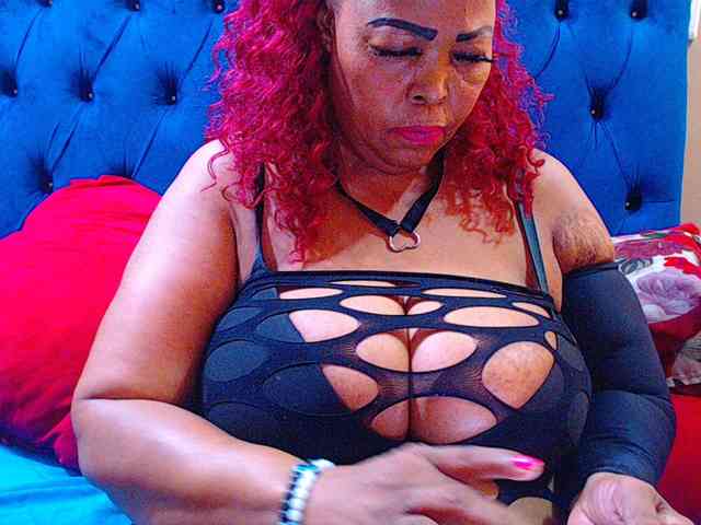 Ebonycandy10 webcam