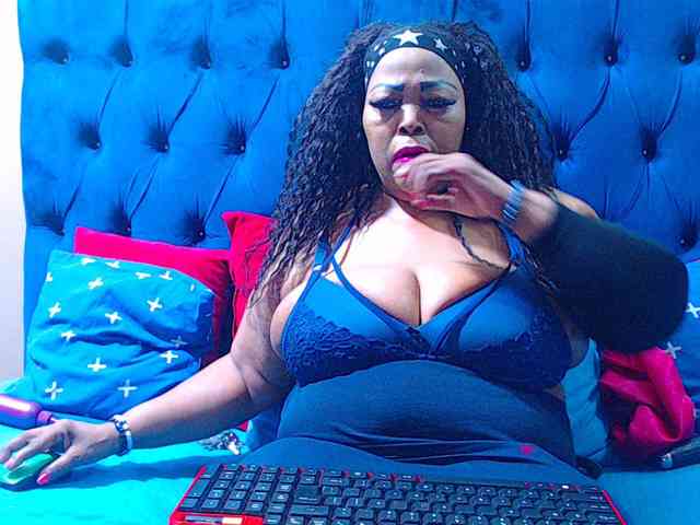 Ebonycandy10 webcam
