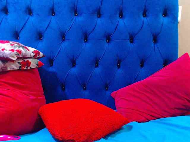 Ebonycandy10 webcam