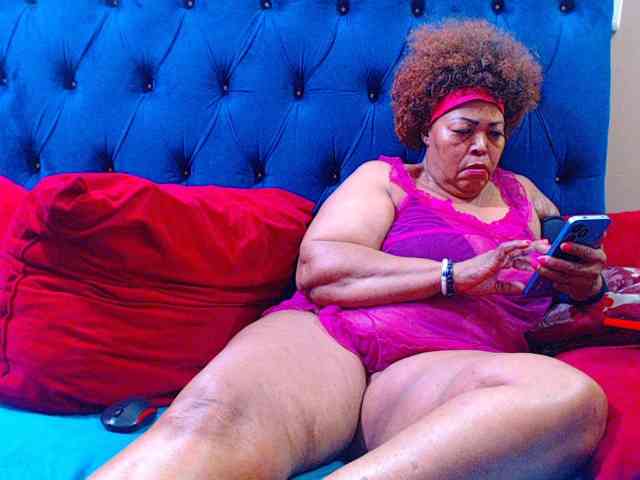 Ebonycandy10 webcam