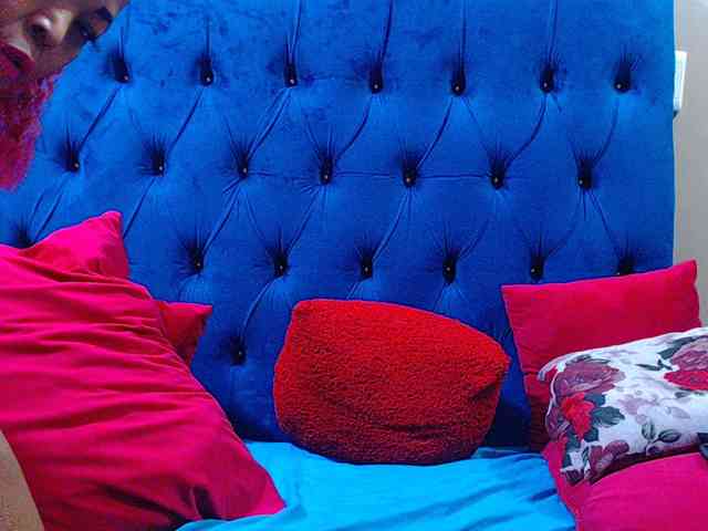 Ebonycandy10 webcam
