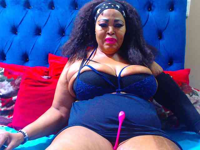 Ebonycandy10 webcam