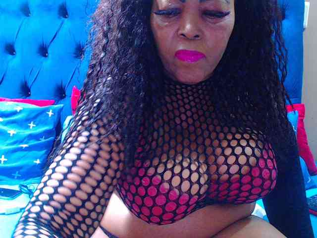 Ebonycandy10 webcam