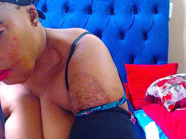 Modèle: Ebonycandy10