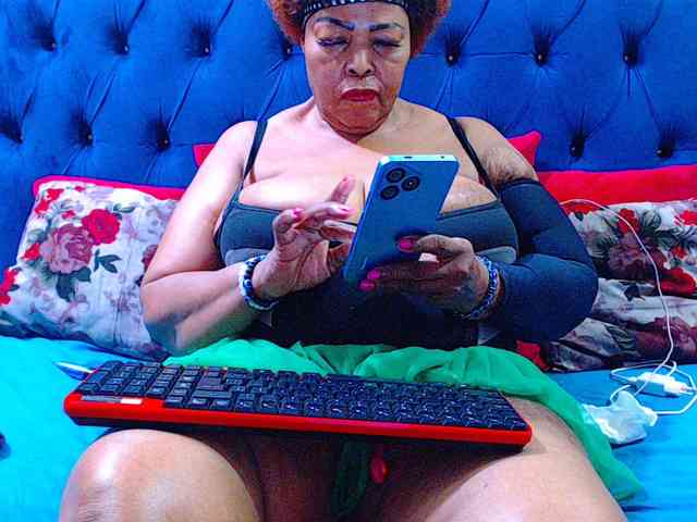 Ebonycandy10