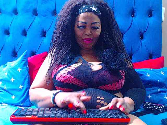 Ebonycandy10 webcam