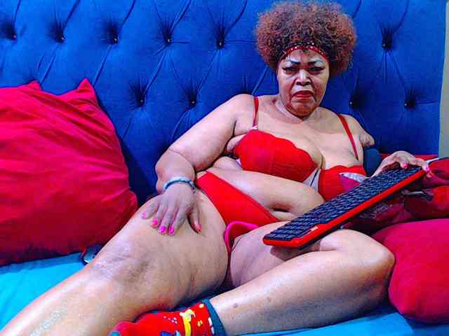 Ebonycandy10 webcam