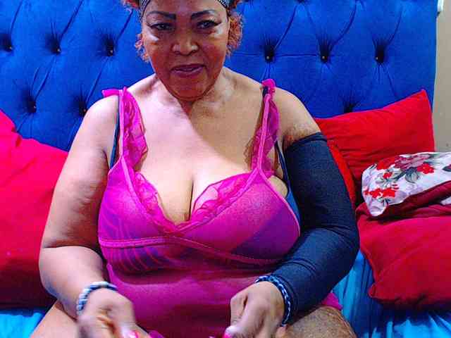 Ebonycandy10