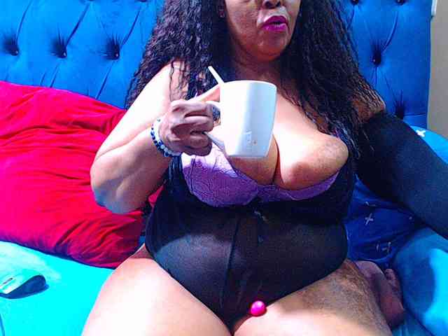 Ebonycandy10 webcam