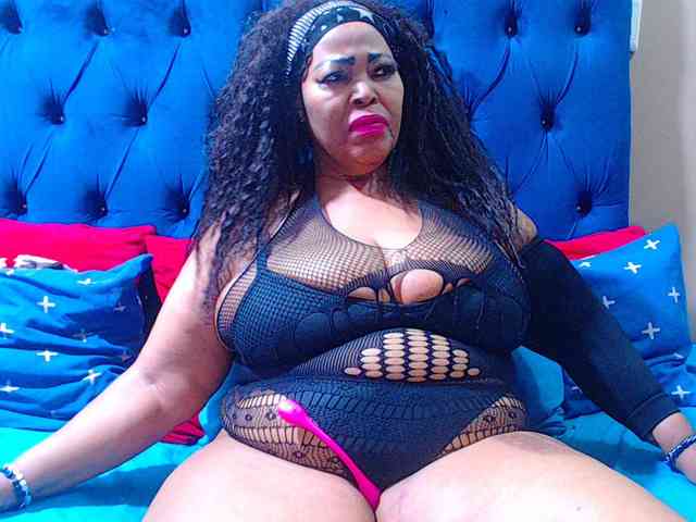 Ebonycandy10 webcam