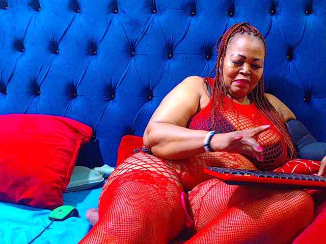 Ebonycandy10 webcam