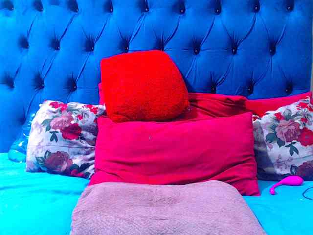 Ebonycandy10 webcam