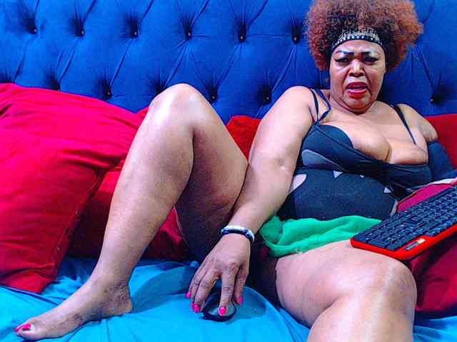Ebonycandy10 webcam
