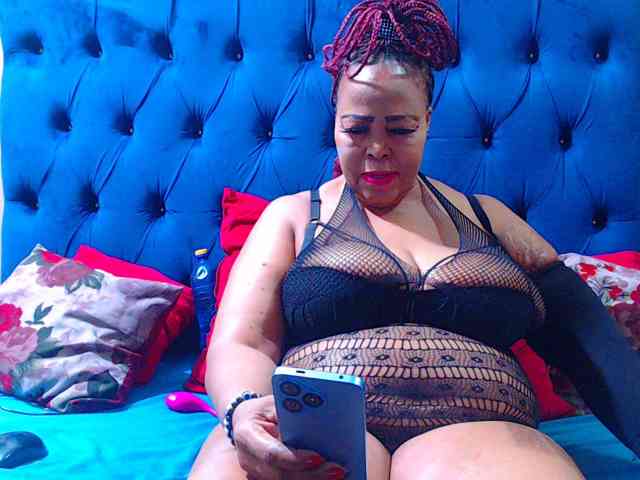 Ebonycandy10 webcam