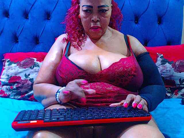 Ebonycandy10 webcam