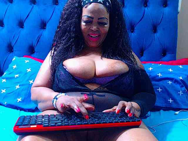Ebonycandy10 webcam