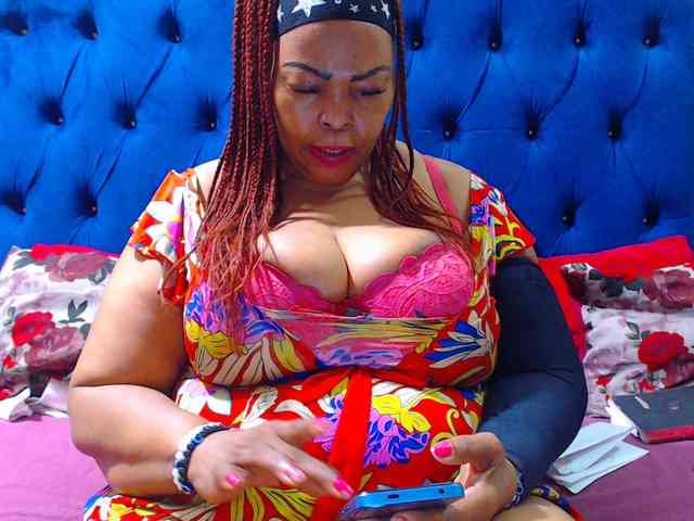 Ebonycandy10 webcam