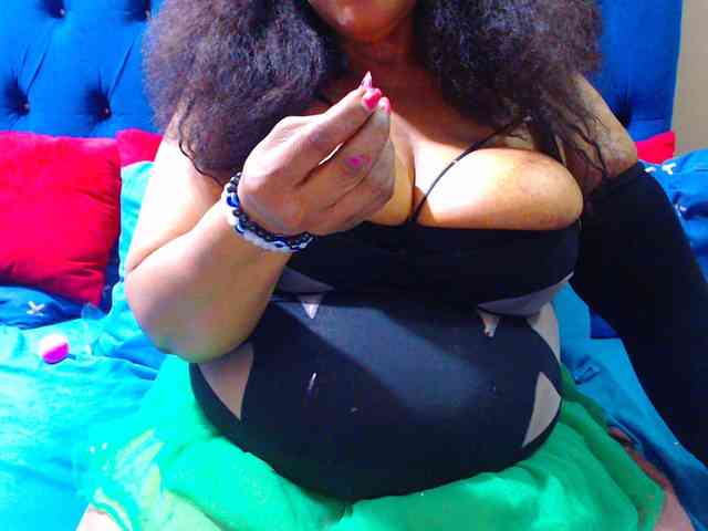 Ebonycandy10 webcam
