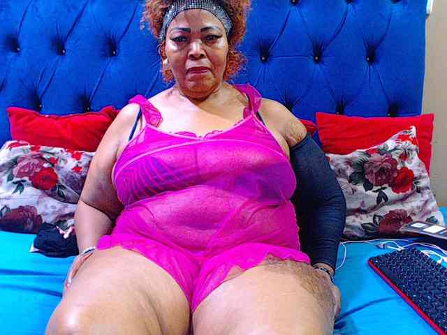 Ebonycandy10 webcam