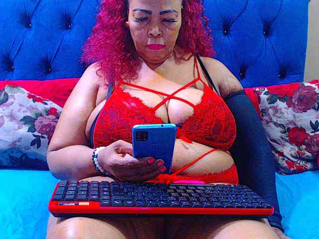 Ebonycandy10 webcam