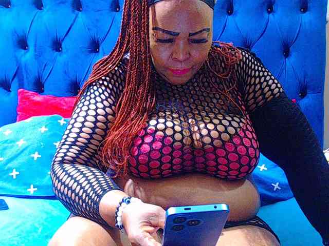 Ebonycandy10 webcam