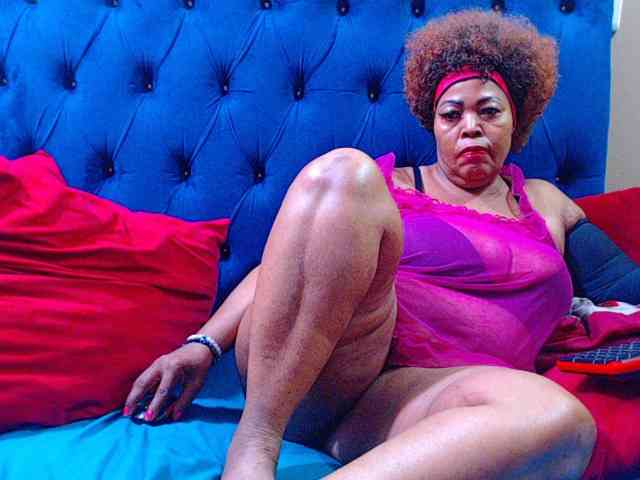 Ebonycandy10 webcam