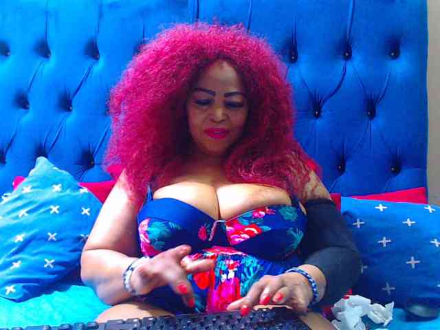 Ebonycandy10 webcam