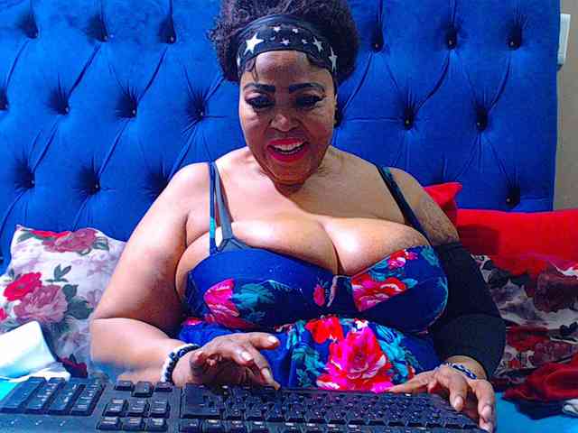 Modèle: Ebonycandy10