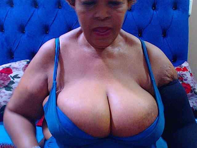 Ebonycandy10 webcam