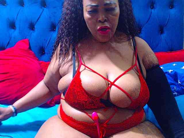 Ebonycandy10 webcam