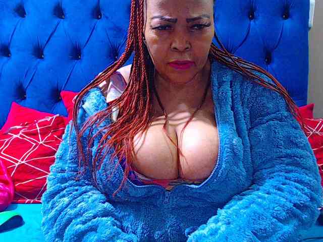 Ebonycandy10 webcam