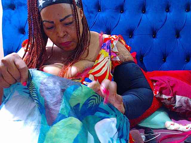 Ebonycandy10 webcam