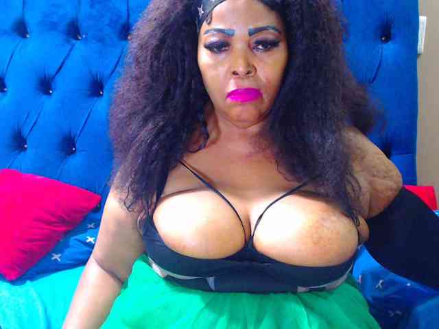Ebonycandy10 webcam