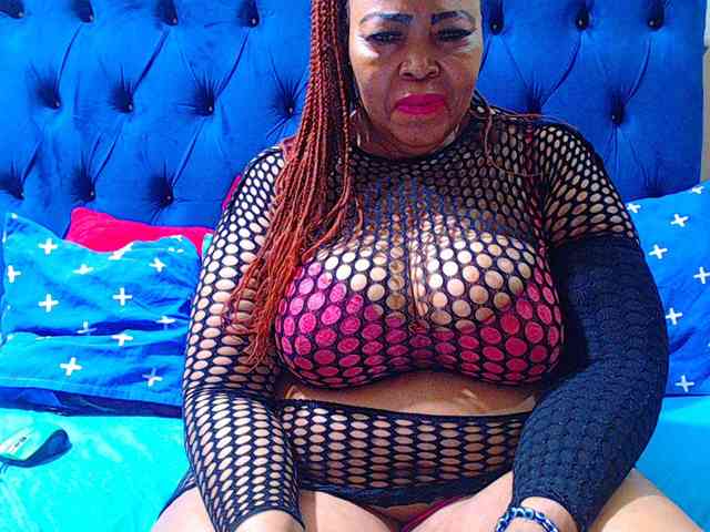Ebonycandy10 webcam