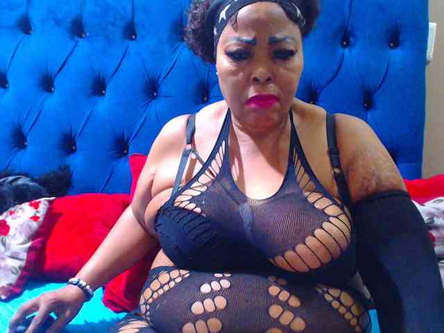 Ebonycandy10