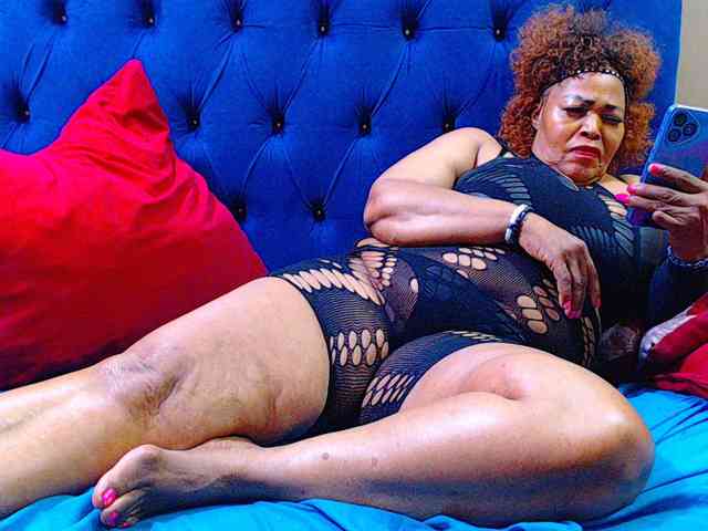 Ebonycandy10 webcam