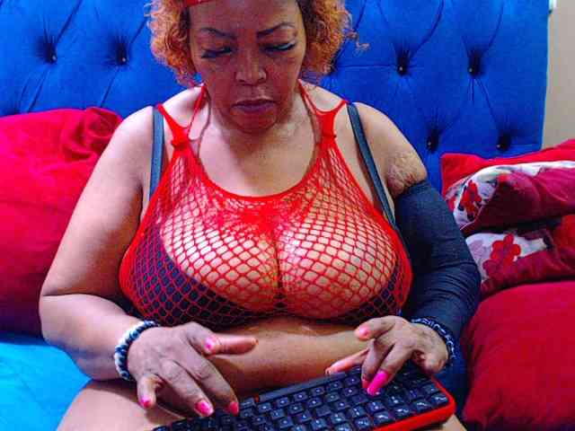 Ebonycandy10