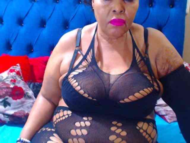 Ebonycandy10 webcam