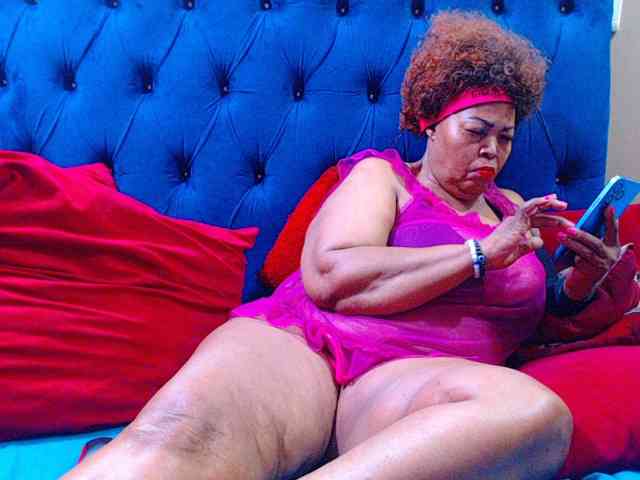 Ebonycandy10 webcam
