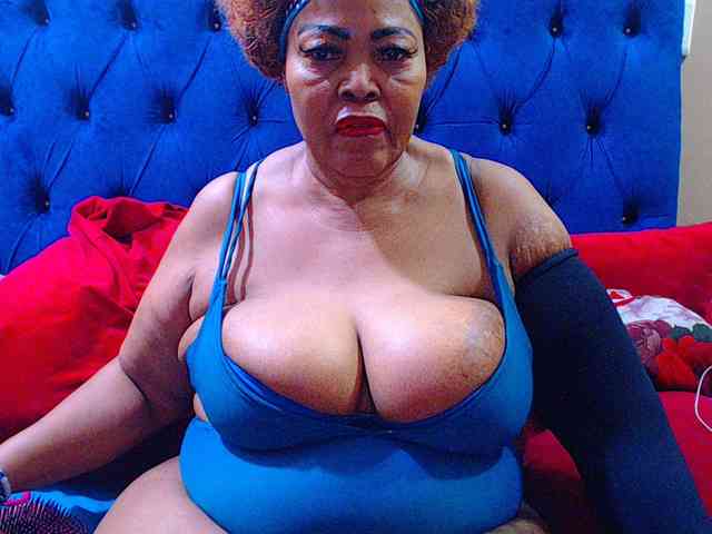 Ebonycandy10 webcam