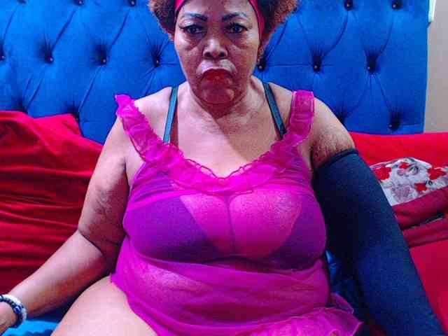 Ebonycandy10 webcam