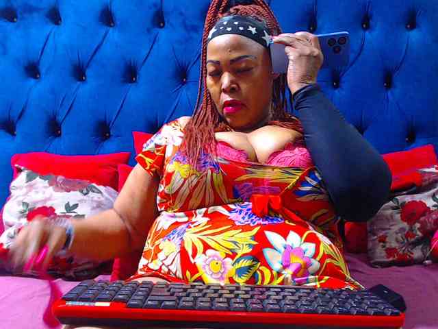 Ebonycandy10 webcam